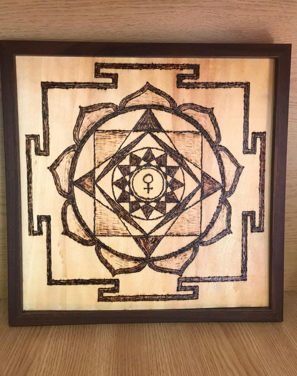 Yantra lui Venus - Pirogravură pe lemn